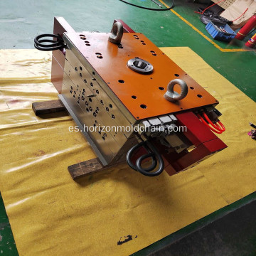 Molde de inyección de corredores calientes